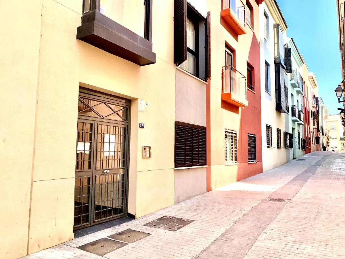 Homely Malaga Refino Bajo G6 Y F6 0*,  Spain