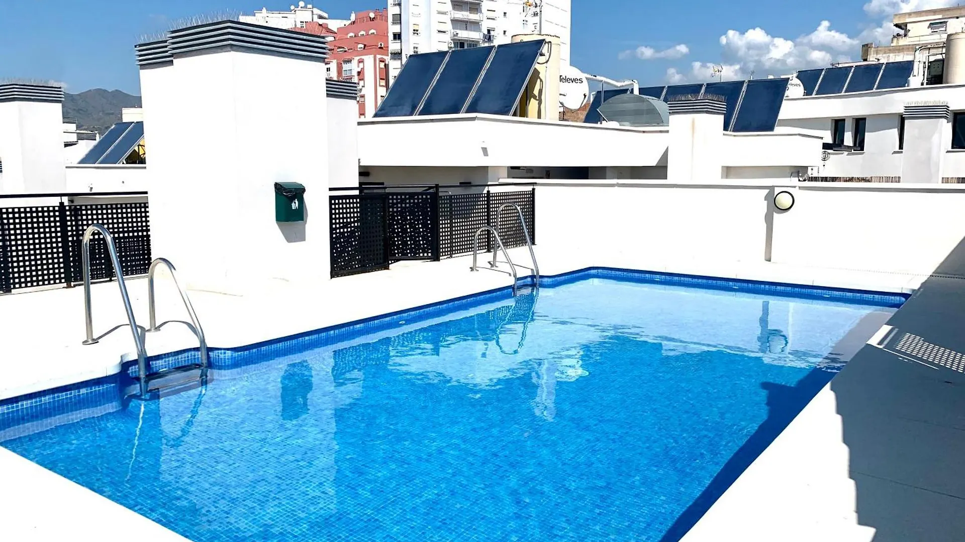 Homely Malaga Refino Bajo G6 Y F6